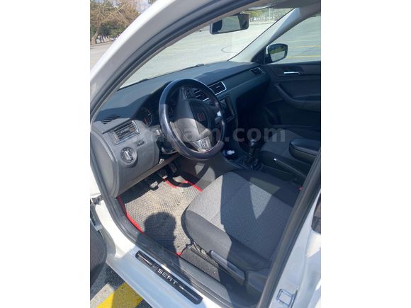 Sahibinden Seat Toledo 1.2 TSI Reference 2013 Model  178.000 km Beyaz