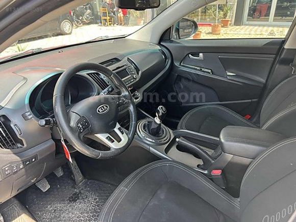 2012 KIA SPORTAGE 1.6GDI 182500km
