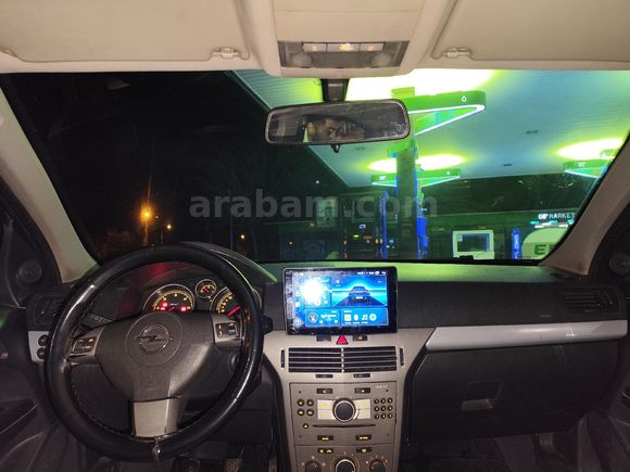 TEMİZ AİLE ARACI OPEL ASTRA 1.3 CDTI EN FULL PAKET