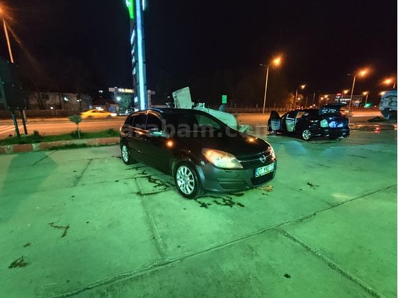 ÖĞRETMENDEN TEMİZ AİLE ARACI OPEL ASTRA 1.3 CDTI EN FULL PAKET