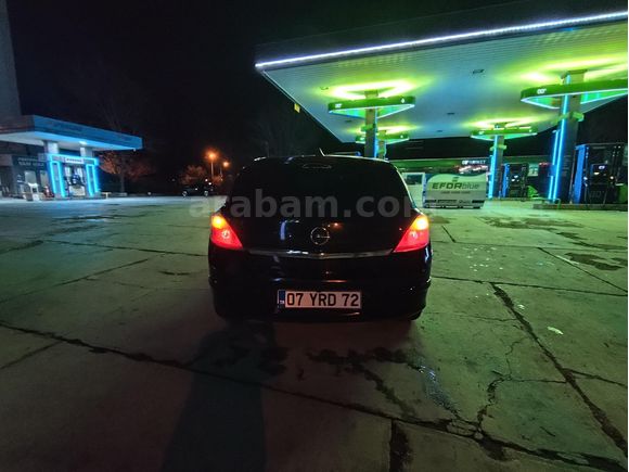 TEMİZ AİLE ARACI OPEL ASTRA 1.3 CDTI EN FULL PAKET