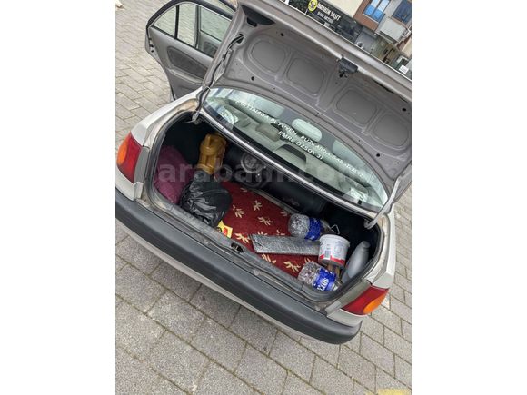 Sahibinden Toyota Corolla 1.6 Terra 2000 Model 