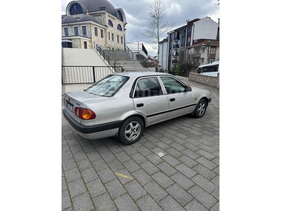 Sahibinden Toyota Corolla 1.6 Terra 2000 Model 