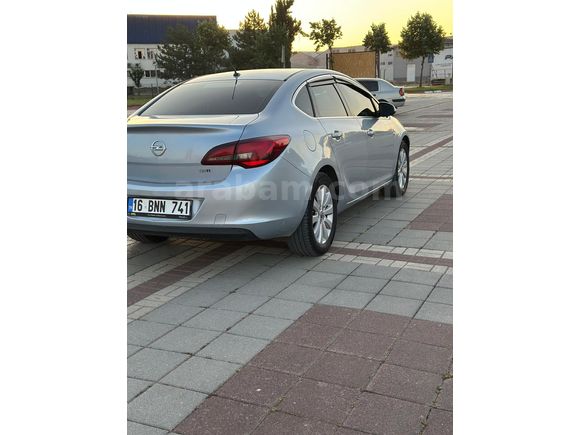 EMSALLERİNİN EN İYİLERİNDEN