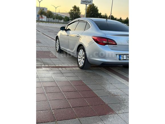 EMSALLERİNİN EN İYİLERİNDEN