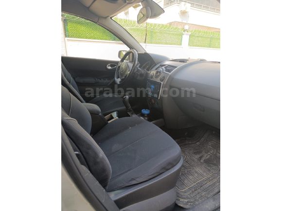 Sahibinden Renault Megane 1.6 Dynamique 2004 Model