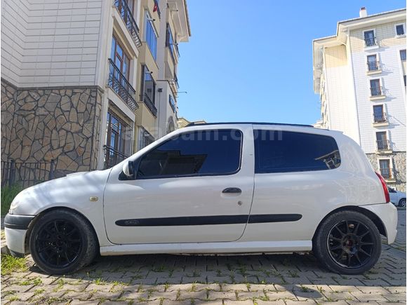Sahibinden Renault Clio 2.0 Sport 2002 Model