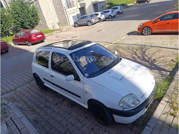 Sahibinden Renault Clio 2.0 Sport 2002 Model