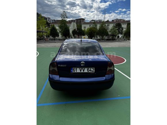 Memurdan Boyasız Değişensiz Passat 1.6 