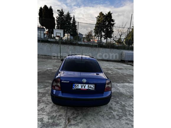 Memurdan Boyasız Değişensiz Passat 1.6 