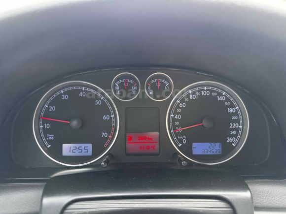 Memurdan Boyasız Değişensiz Passat 1.6 