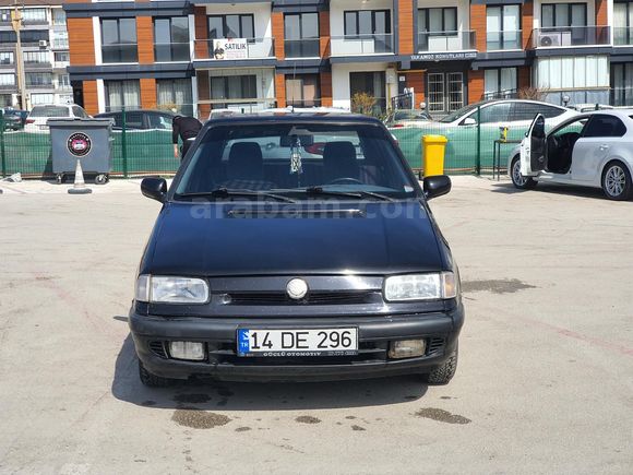 Sahibinden Skoda Felicia 1.3 GLXi 1997 Model  301.000 km Siyah