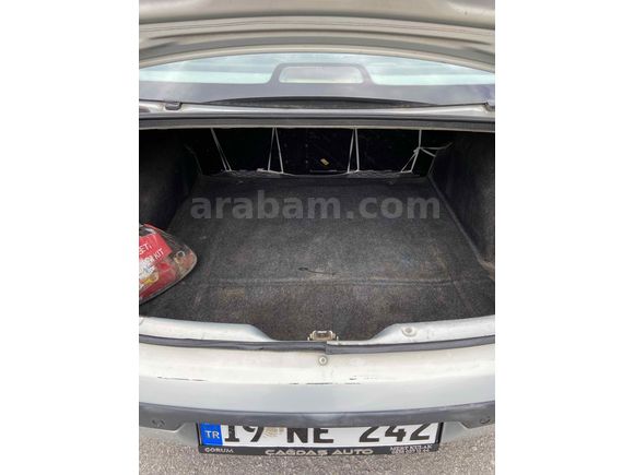 TEMİZ BAKIMLI AİLE ARACI 1.6 16VALF
