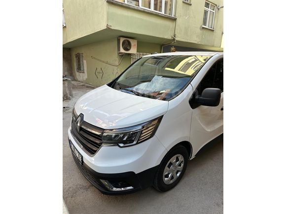 Sahibinden Renault Trafic Multix 2.0 dCi 2023 Model Antalya