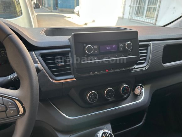 Sahibinden Renault Trafic Multix 2.0 dCi 2023 Model Antalya