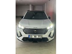Emekli bankacıdan cam tavan sanruflu hatasız boyasız sıfır ayarında Garantili Peugeot 2008 1.2 PureTech Allure 2025 Model Mersin