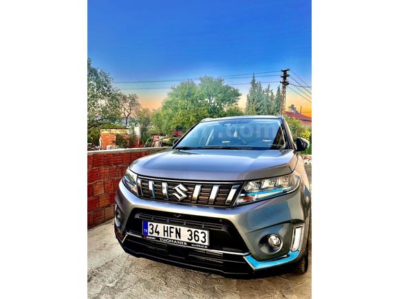 Sahibinden Suzuki Vitara 1.4  Hibrit GLX Premium 2023 Model  44.000 km sunroof Gri (siyah)