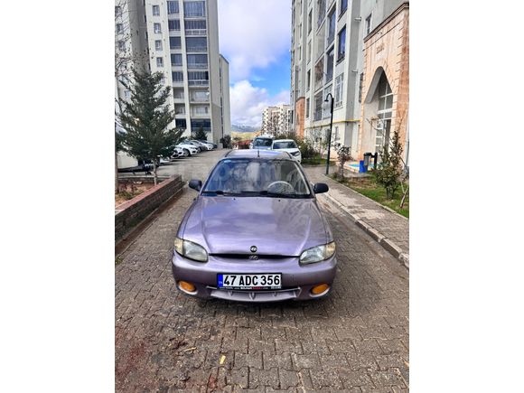 Hyundai Accent 1.3 GLS 1998 Model