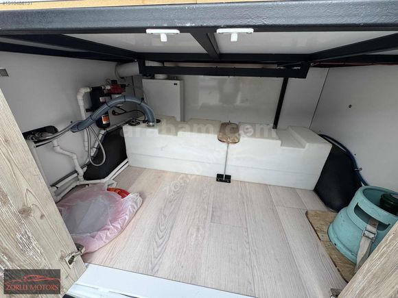 ZORLUDAN ÖZEL YAPIM 4X4 FORD MOTOKARAVAN