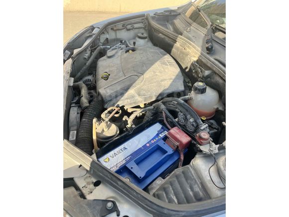 2011 KLIMALI - İLK SAHİBİNDEN 95HP-  ORJINAL KM