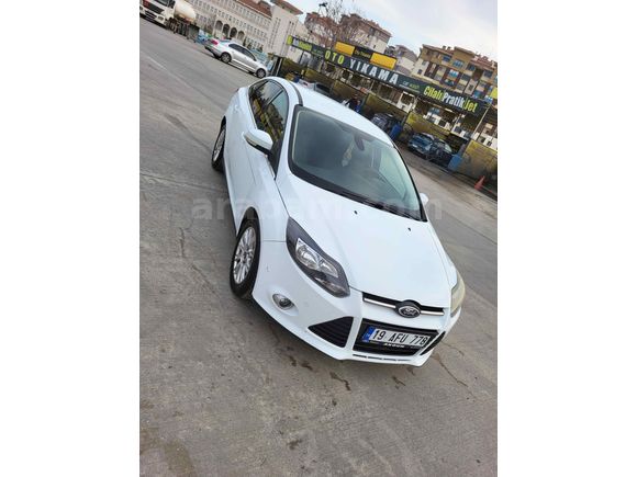 Sahibinden Ford Focus 1.6 TDCi Titanium 2012 Model  191.000 km Beyaz