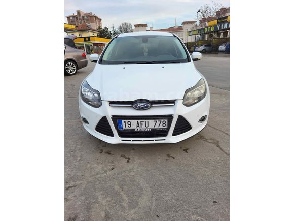 Sahibinden Ford Focus 1.6 TDCi Titanium 2012 Model  191.000 km Beyaz