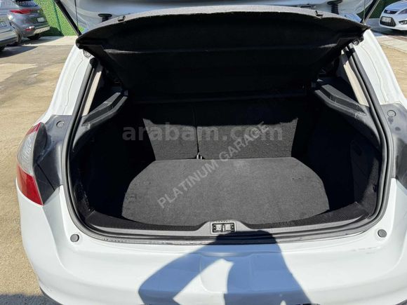 PLATINUM GARAGE'DEN MEGANE III