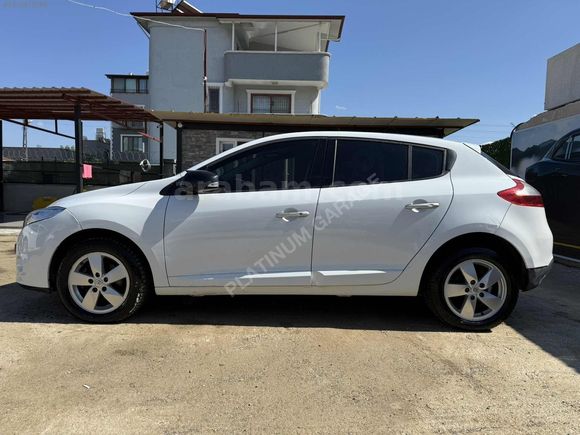 PLATINUM GARAGE'DEN MEGANE III