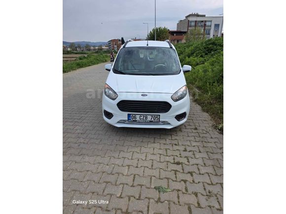 Sahibinden Ford Transit Courier 1.5 TDCi Trend 2022 Model  79.000 km Beyaz