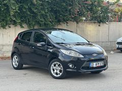 Sahibinden Ford Fiesta 1.4 Titanium 2012 Model  137 km Siyah