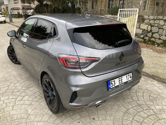 Sahibinden Renault Clio 1.0 TCe Techno Esprit Alpine 2024 Model  6.000 km Füme
