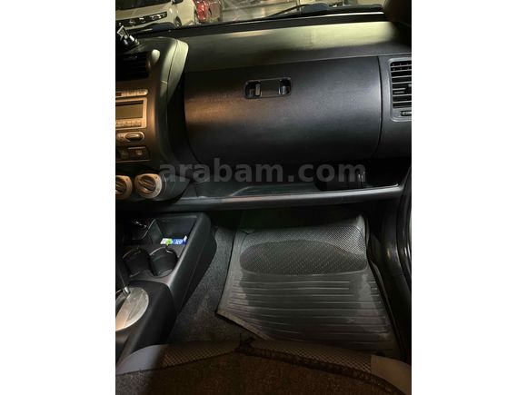 Bayan Hemşireden Dikkatle Kullanılmış Honda Jazz