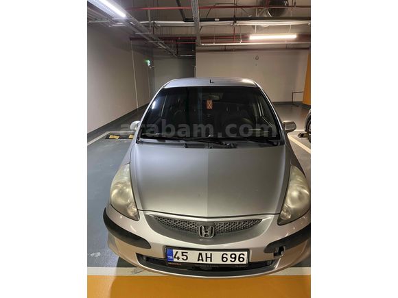 Bayan Hemşireden Dikkatle Kullanılmış Honda Jazz