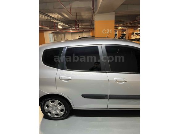 Bayan Hemşireden Dikkatle Kullanılmış Honda Jazz