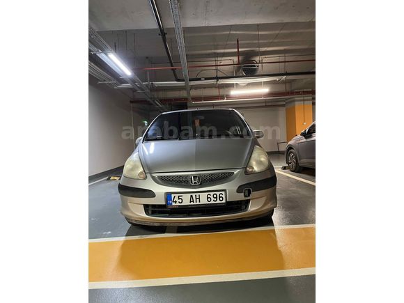 Bayan Hemşireden Dikkatle Kullanılmış Honda Jazz