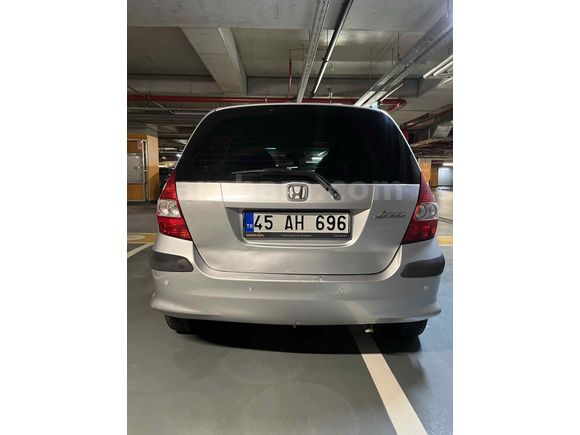 Bayan Hemşireden Dikkatle Kullanılmış Honda Jazz
