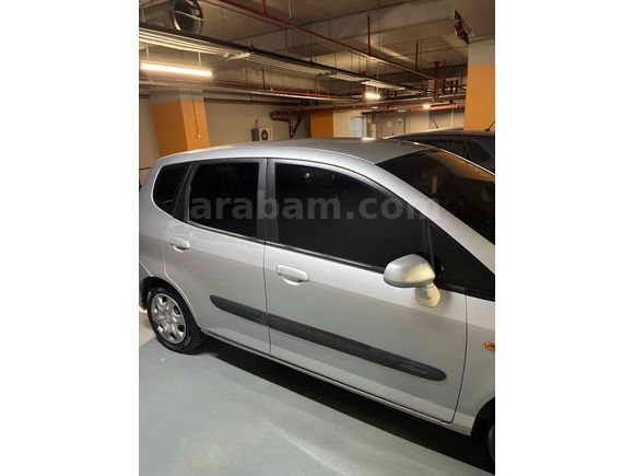 Bayan Hemşireden Dikkatle Kullanılmış Honda Jazz