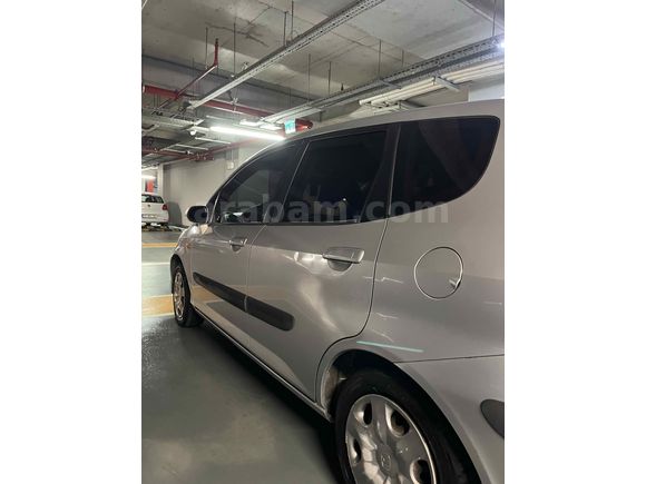 Bayan Hemşireden Dikkatle Kullanılmış Honda Jazz