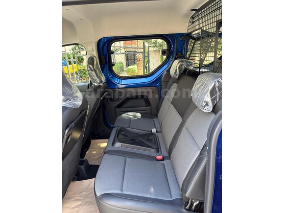 Sahibinden Renault Express Combi 1.5 BlueDCI Touch 2023 Model 