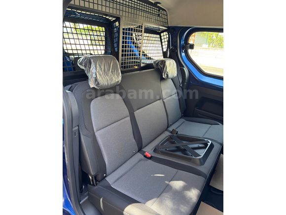 Sahibinden Renault Express Combi 1.5 BlueDCI Touch 2023 Model 