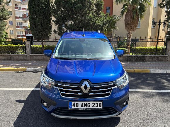 Sahibinden Renault Express Combi 1.5 BlueDCI Touch 2023 Model 