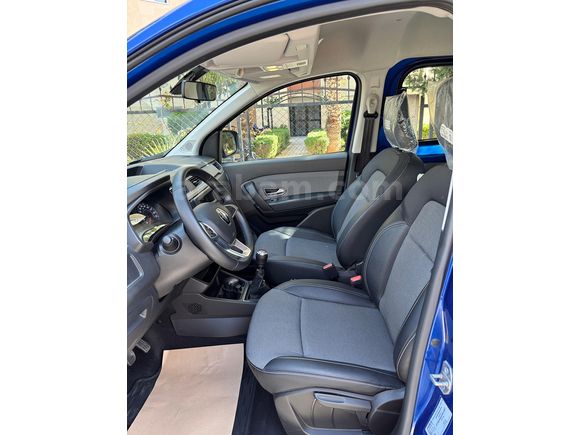 Sahibinden Renault Express Combi 1.5 BlueDCI Touch 2023 Model 