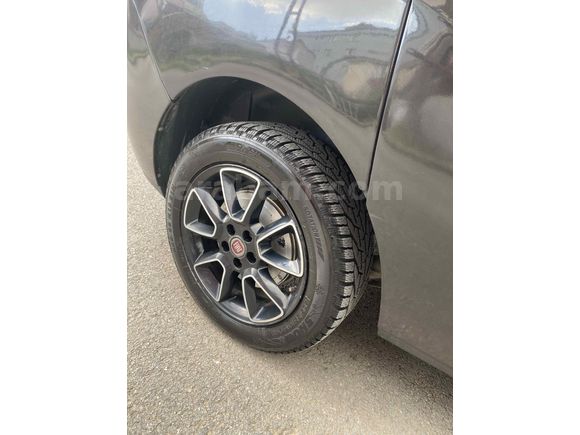 Sahibinden Fiat Doblo Combi 1.6 Multijet Premio Black 2014 Model İstanbul 174.000 km Siyah