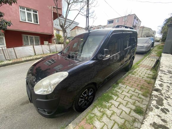 Sahibinden Fiat Doblo Combi 1.6 Multijet Premio Black 2014 Model İstanbul 174.000 km Siyah