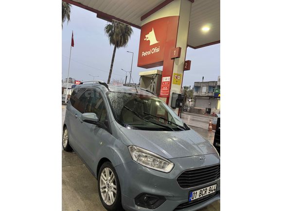 ARADIĞIM ARACI BULDUĞUM İÇİN SATIYORUM  PAZARLIK VARDIR Sahibinden Ford Tourneo Courier 1.5 TDCi Titanium Plus 2018 Model  112.000 km Mavi (metalik)