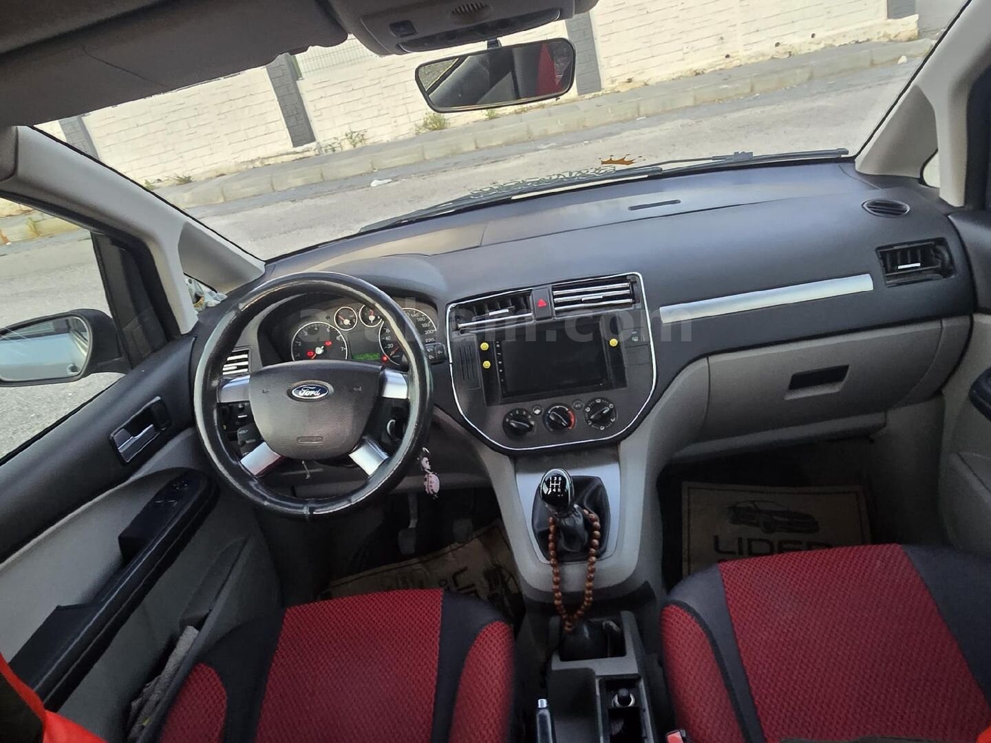 Sahibinden Ford C-Max 1.6 Trend 2004 Model 2