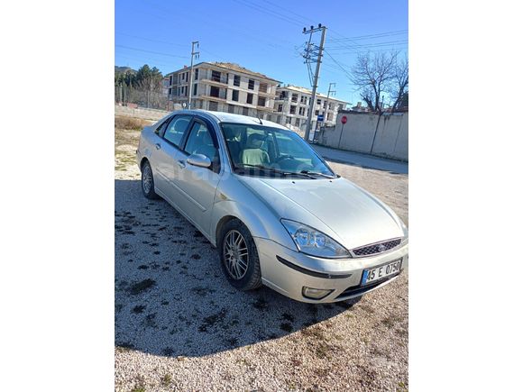 Sahibinden Ford Focus 1.6 Ghia 2004 Model