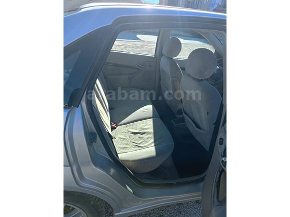 Sahibinden Ford Focus 1.6 Ghia 2004 Model