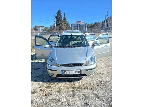 Sahibinden Ford Focus 1.6 Ghia 2004 Model