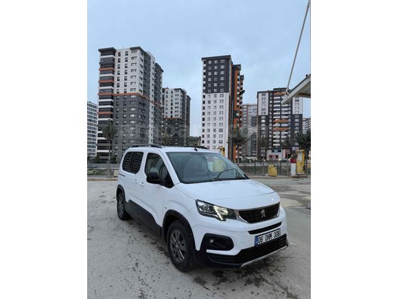 HATASIZ BOYASIZ TRAMERSİZ 74 BİN KM